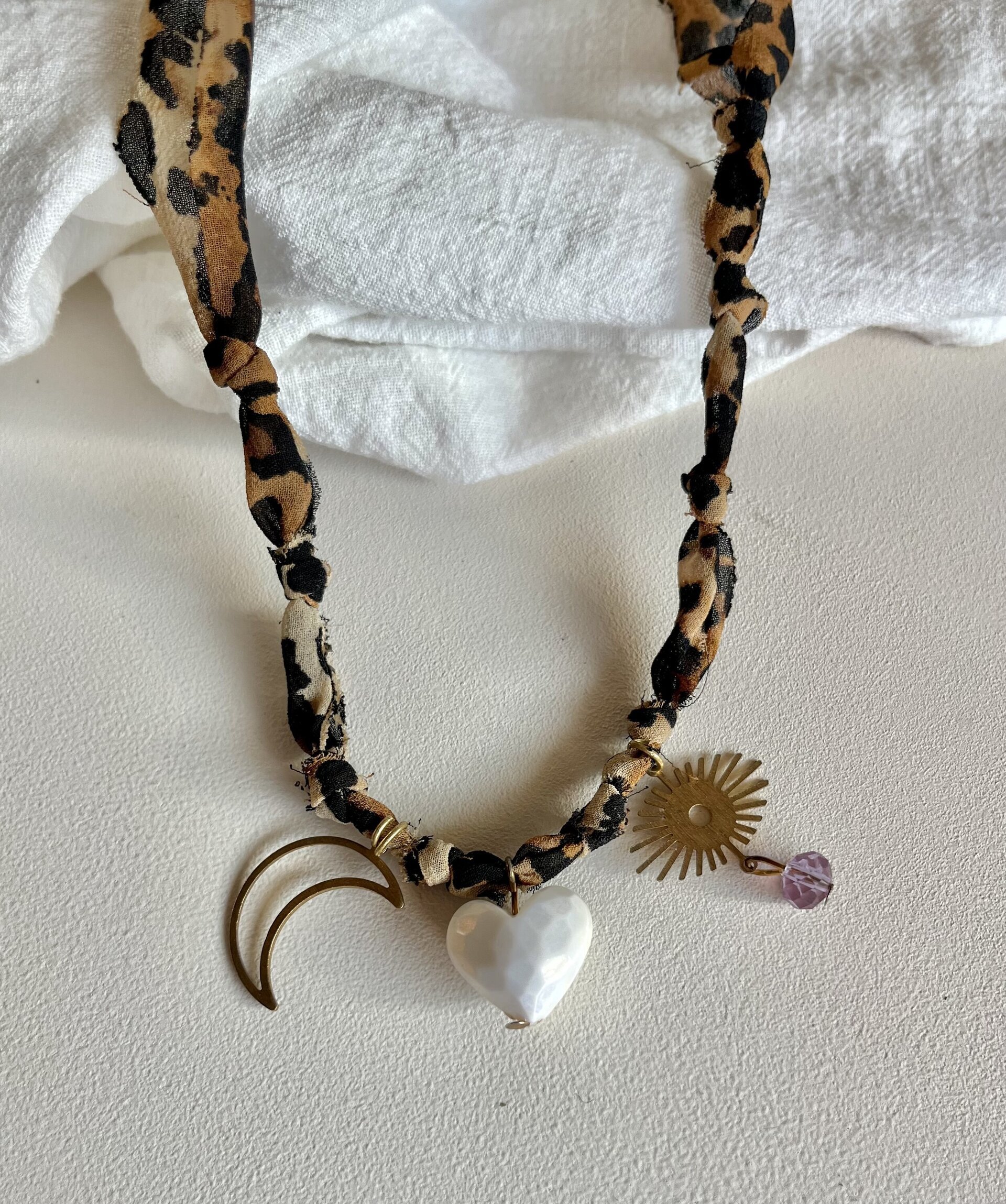Collar corto leopardo - 5