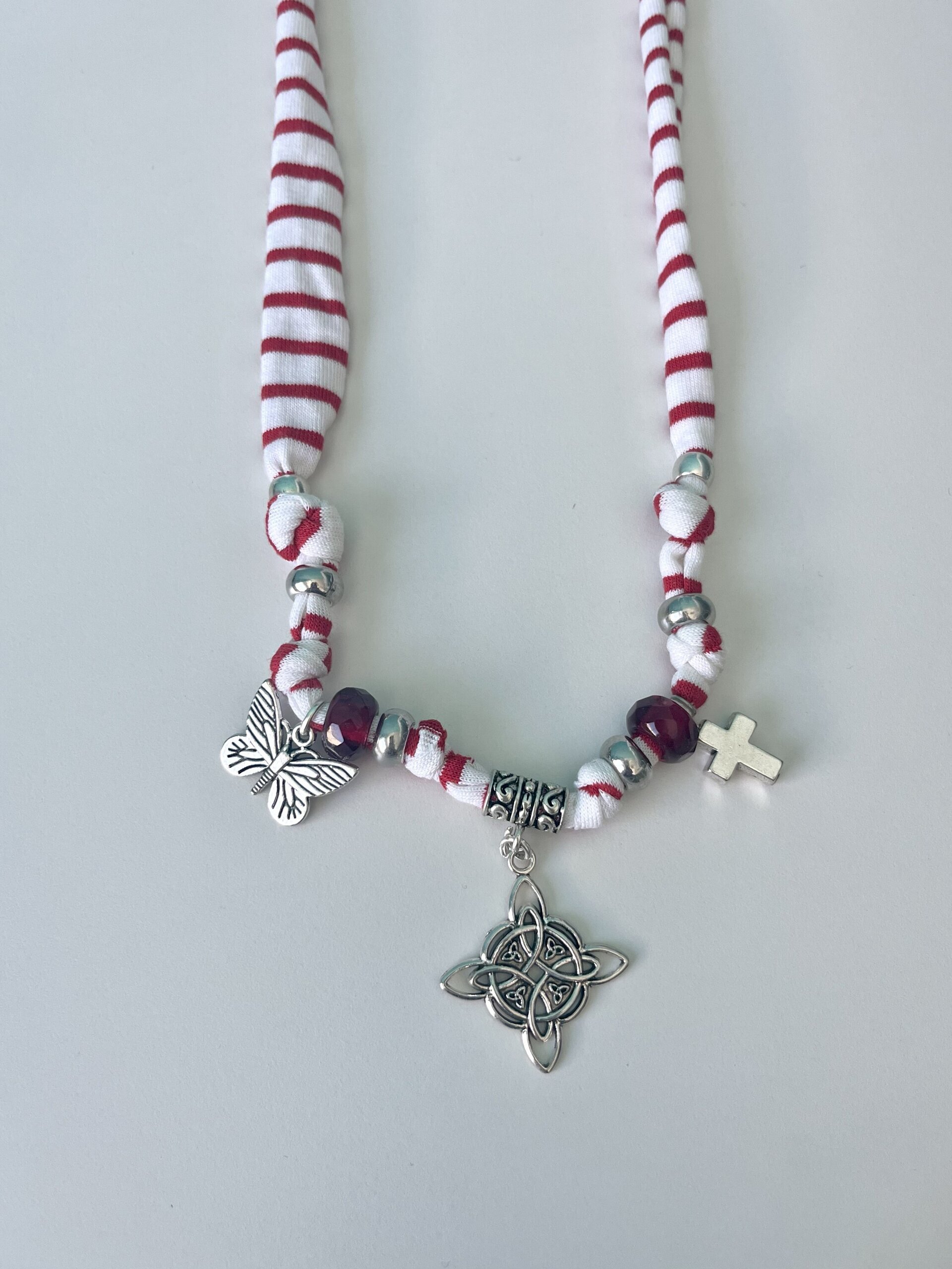 Collar corto de rayas marineras rojo y blanco - 2